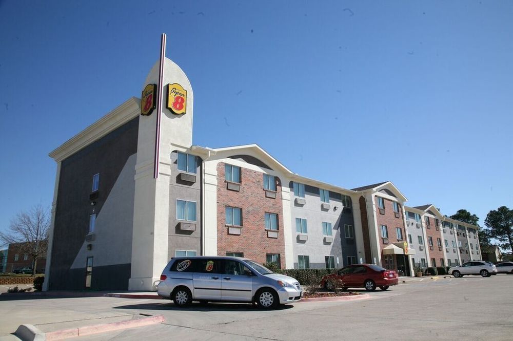 Super 8 By Wyndham Bedford Dfw Airport West Motel Eksteriør bilde
